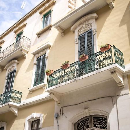 4 Balconi Liberty Apartments Lecce Dış mekan fotoğraf