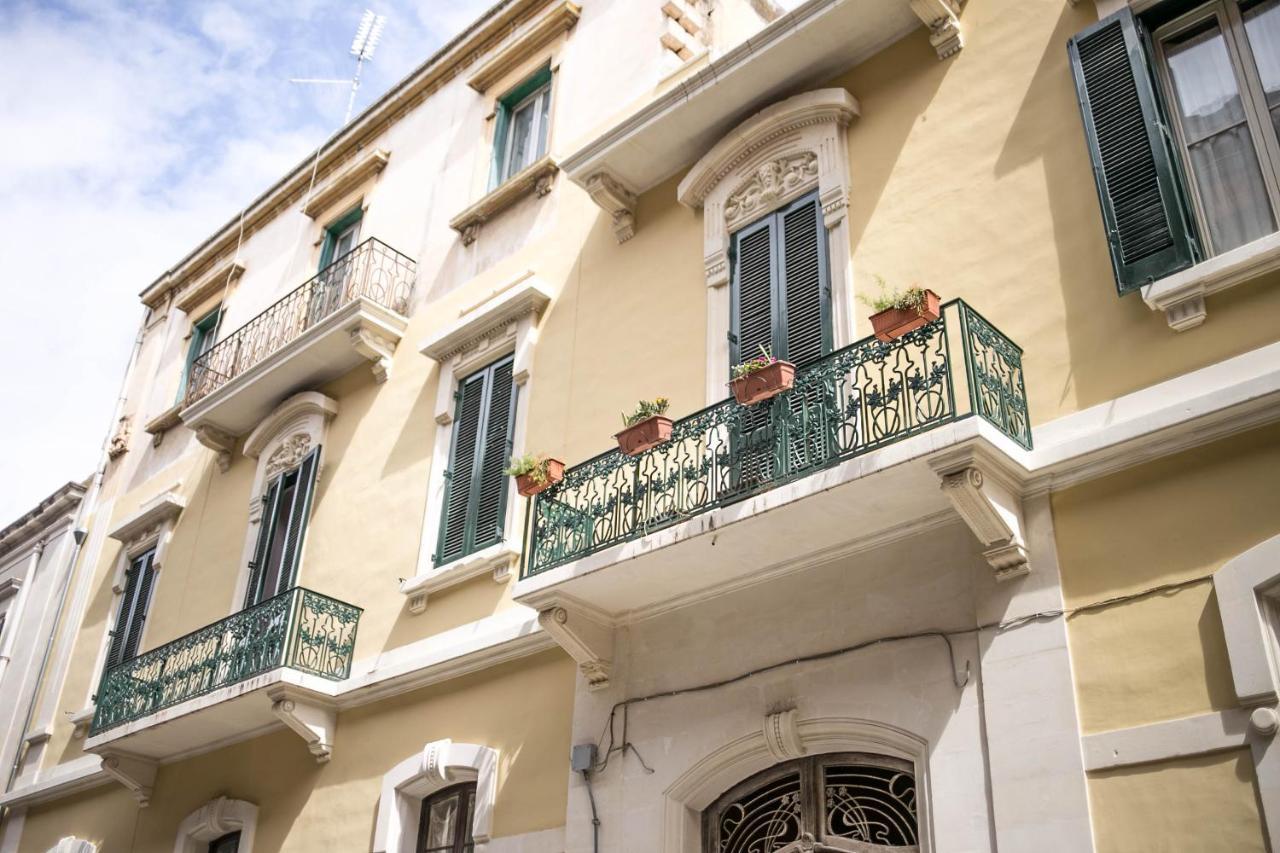 4 Balconi Liberty Apartments Lecce Dış mekan fotoğraf