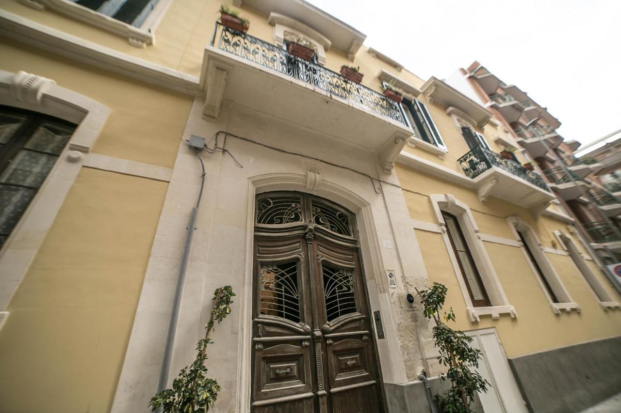4 Balconi Liberty Apartments Lecce Dış mekan fotoğraf