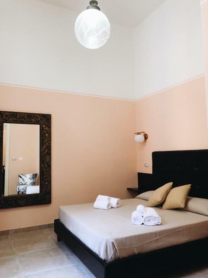 4 Balconi Liberty Apartments Lecce Dış mekan fotoğraf