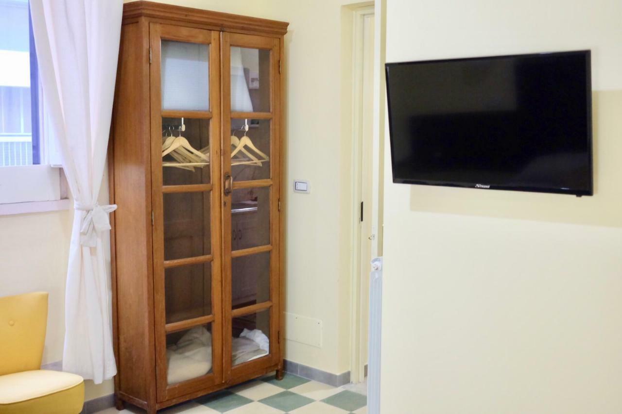 4 Balconi Liberty Apartments Lecce Dış mekan fotoğraf