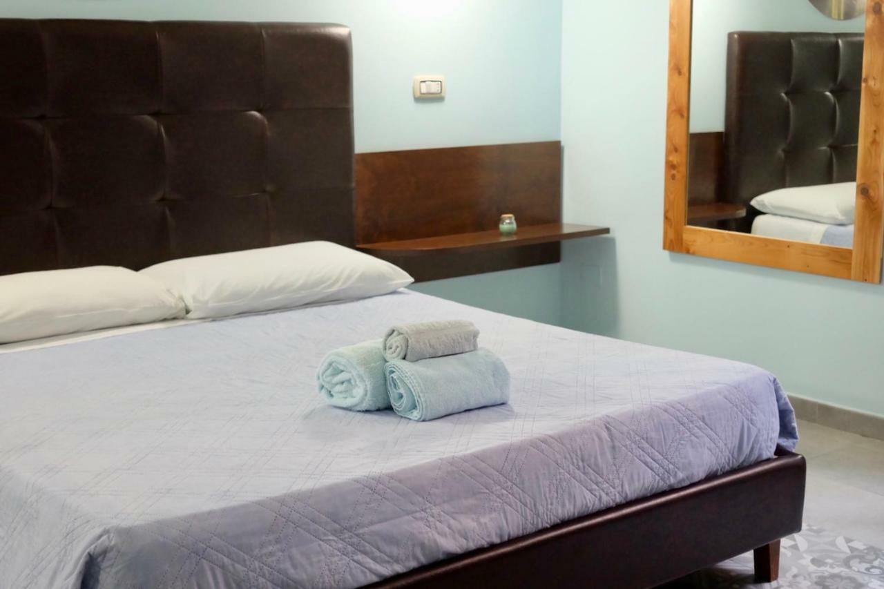 4 Balconi Liberty Apartments Lecce Dış mekan fotoğraf