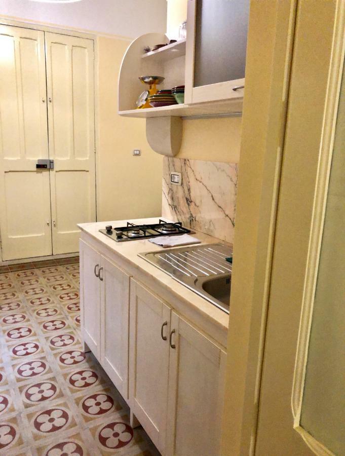 4 Balconi Liberty Apartments Lecce Dış mekan fotoğraf