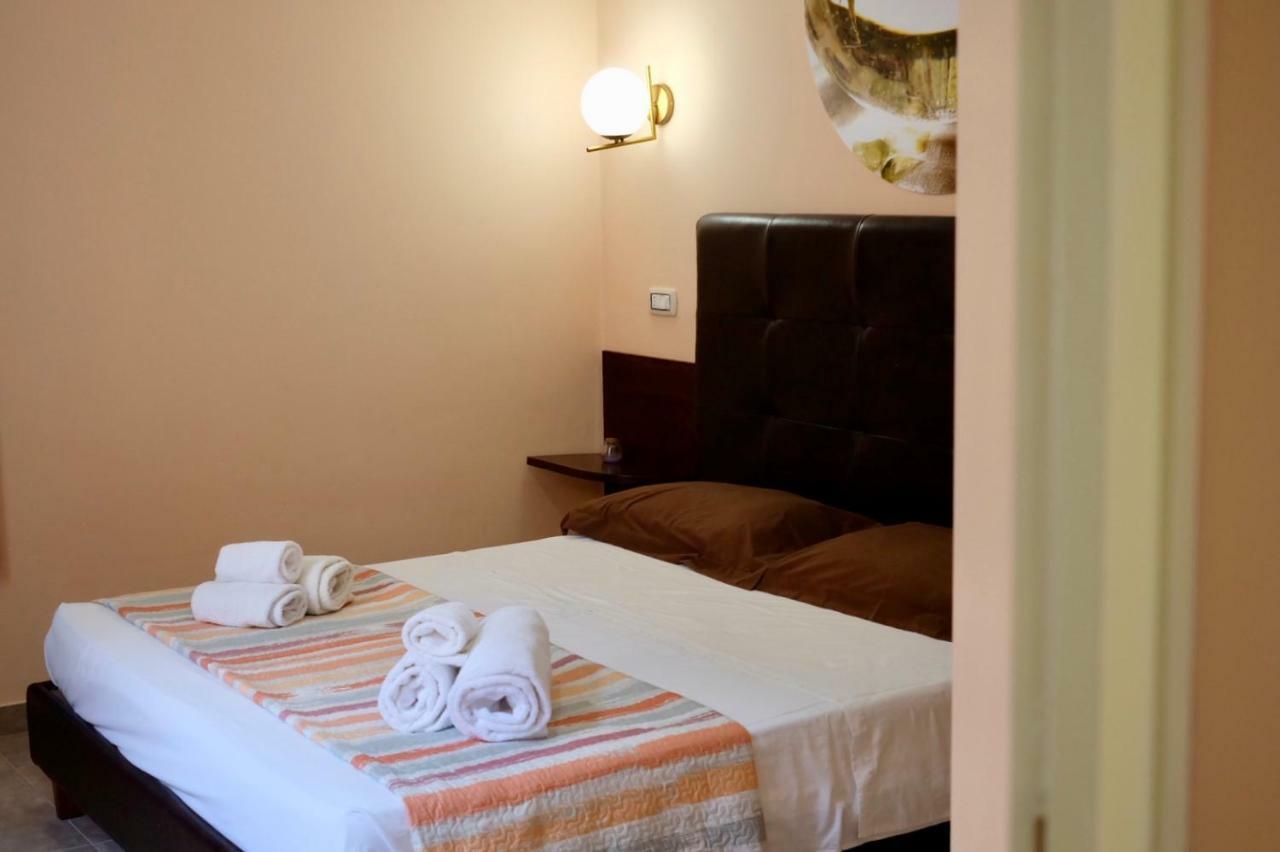 4 Balconi Liberty Apartments Lecce Dış mekan fotoğraf