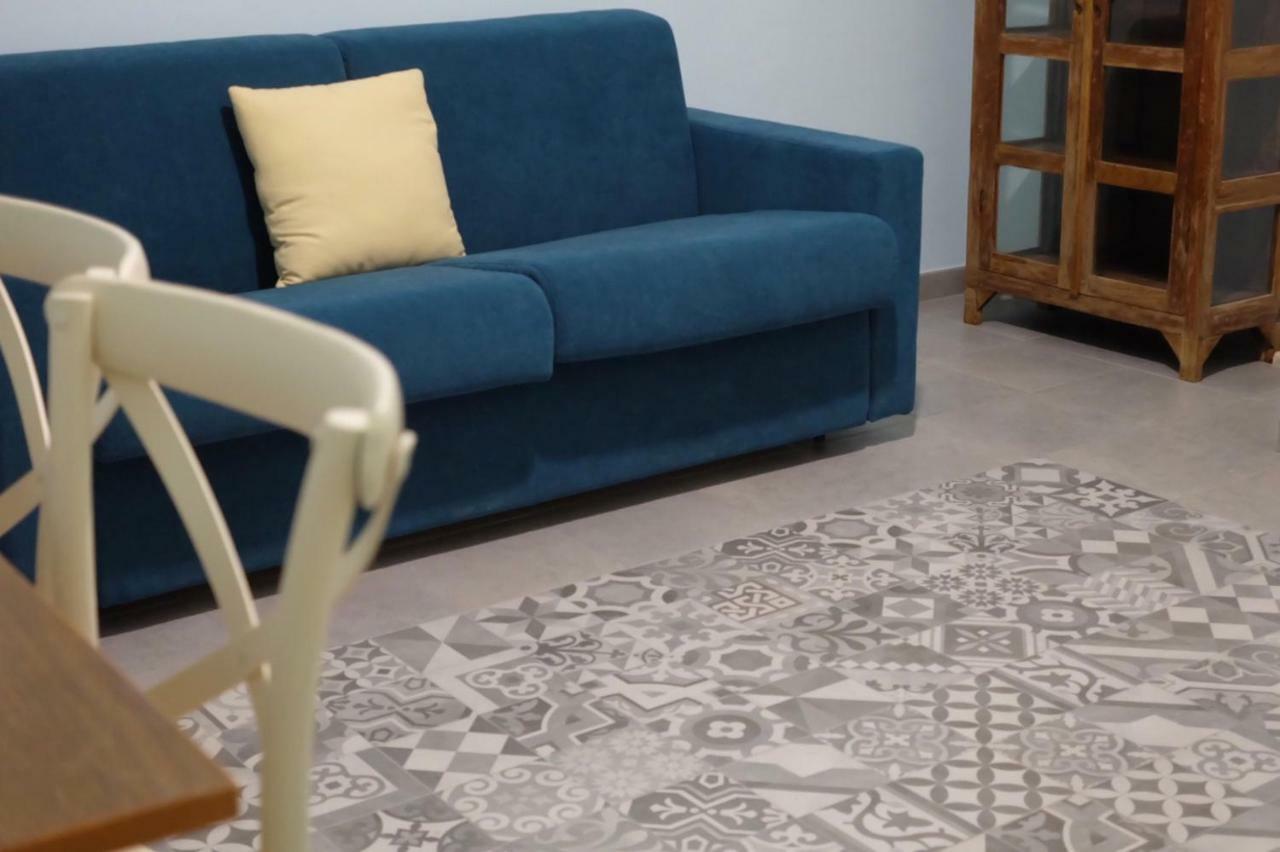 4 Balconi Liberty Apartments Lecce Dış mekan fotoğraf